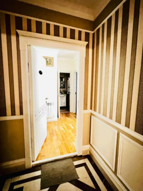 Modern Elegant Renovated Apartment, New Building, Chekhov street